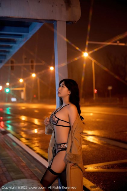 国产人成亚洲第一网站在线播放海报