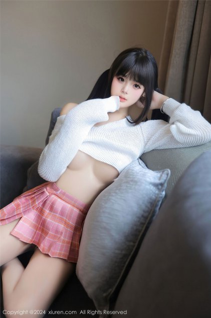 韩国翘臀美女高清海报